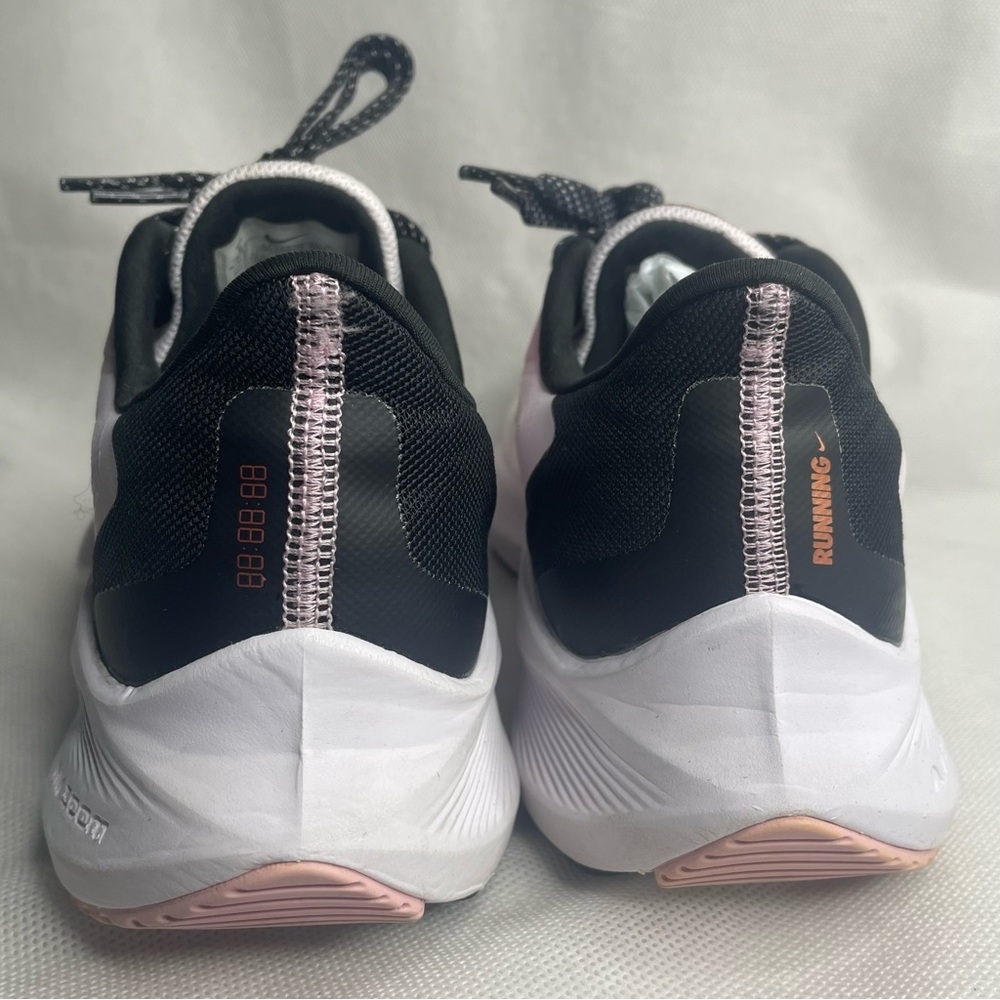 Nike Zoom Winflo 7 Running Shoes Womens Size US 8 EUR 39 Light Violet CJ0302-501 - Picture 4 of 14